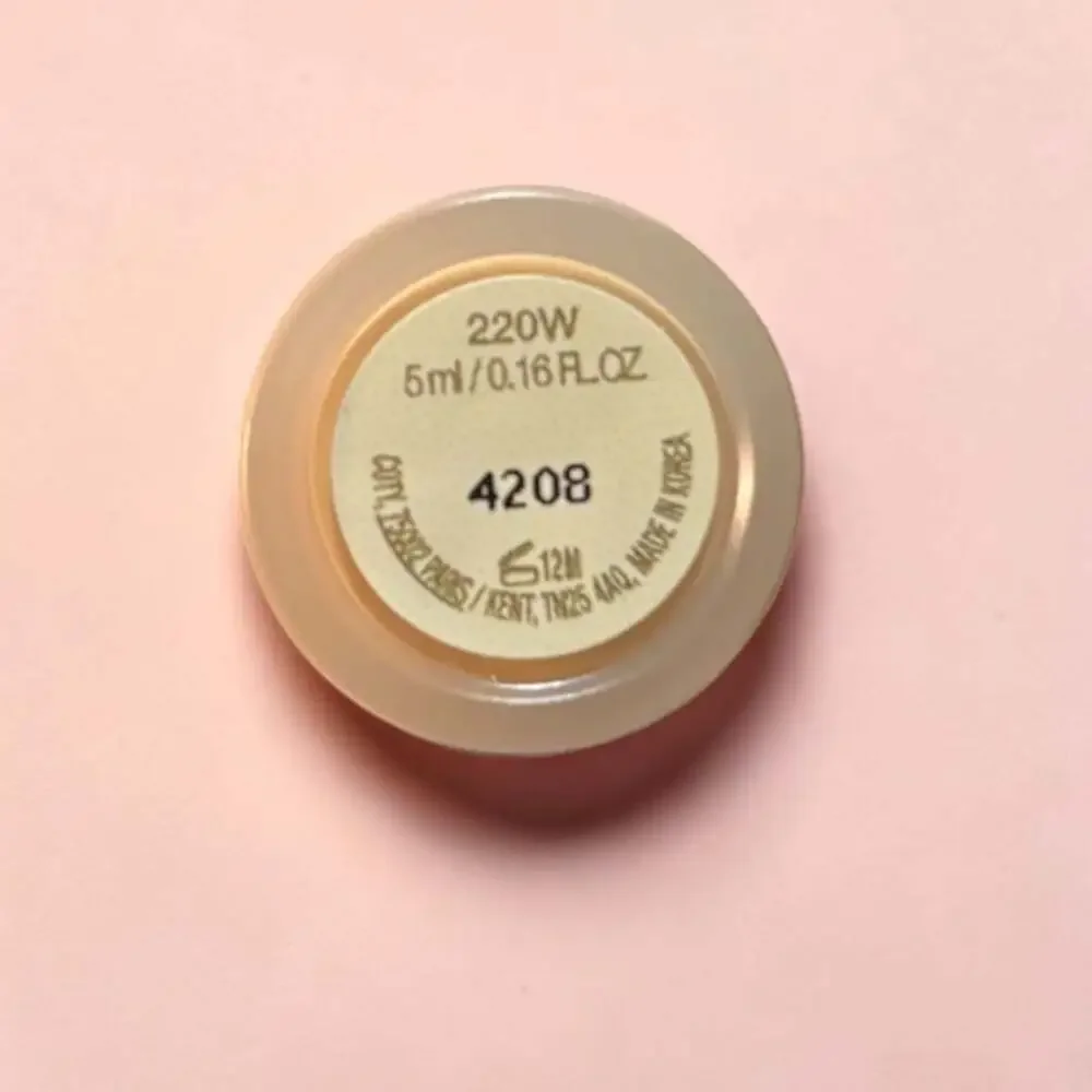 Gucci Éternité de Beauté 24H Wear Breathable Foundation Sample - 220W Med Fair